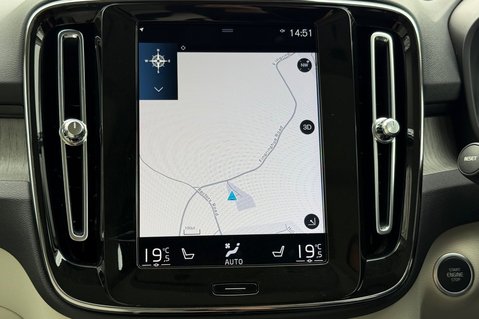 Volvo XC40 B4 INSCRIPTION MHEV 46