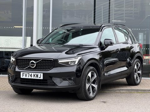 Volvo XC40 B4 PLUS 4