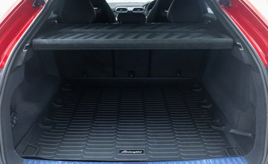 Lamborghini Urus PERFORMANTE 53