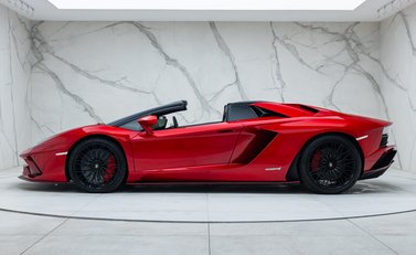 Lamborghini Aventador S LP 740-4 ROADSTER 6