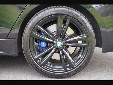 BMW 3 Series 3.0 330d M Sport Auto xDrive Euro 6 (s/s) 4dr 33