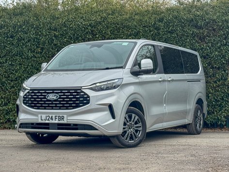 Ford Tourneo Custom Titanium Luxe | 9 Seat | Auto | L2 LWB | 320 | Euro 6 | £31,993 + vat