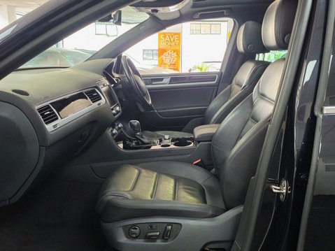 Volkswagen Touareg 3.0 TDI V6 BlueMotion Tech R-Line Plus Tiptronic 4WD Euro 6 (s/s) 5dr 7