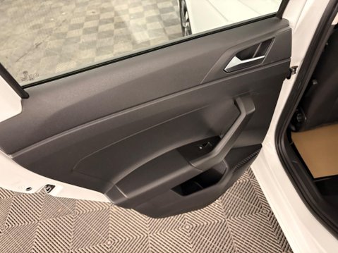 Volkswagen Polo 1.0 TSI SE DSG Euro 6 (s/s) 5dr 31