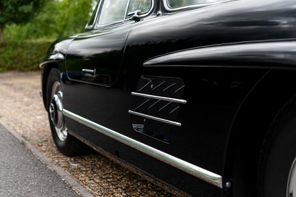 Mercedes-Benz 300 SL Gullwing 17