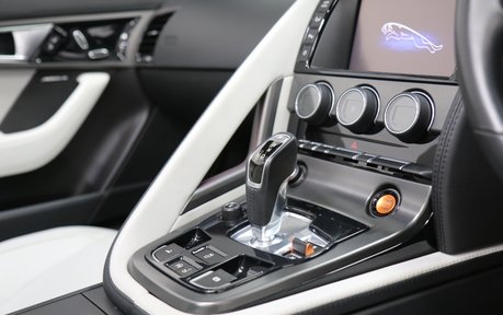 Jaguar F-Type V8 S - Stunning Example with a Great History 13