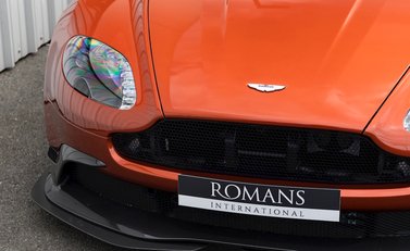 Aston Martin Vantage GT8 22