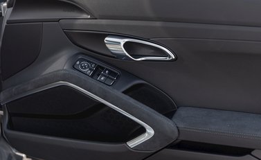 Porsche 911 (991.2) Carrera GTS 20