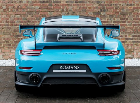 Porsche 911 (991) GT2 RS 5