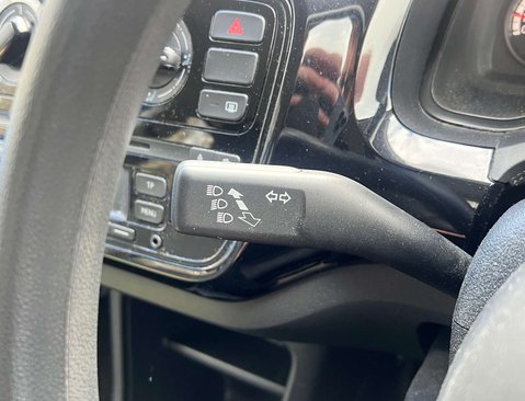 Volkswagen Up 1.0 Move Up 5dr 17
