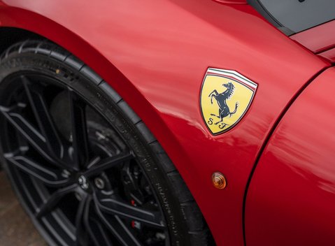 Ferrari 488 Pista 28