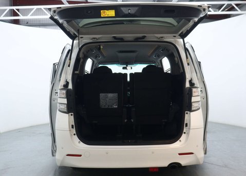 Toyota Vellfire 2.4 PETROL AUTO 5dr 59