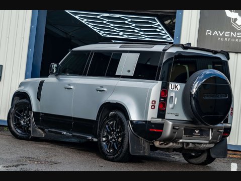 Land Rover Defender 3.0 Defender X-Dynamic S D MHEV Auto 4WD 5dr 31