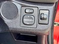 Toyota Yaris VVT-I SR 19