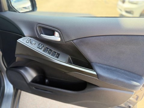 Honda Civic 1.8 i-VTEC ES Auto Euro 5 5dr 24