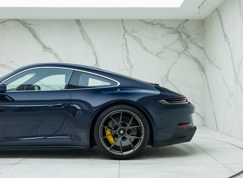 Porsche 911 GT3 TOURING (992) 33