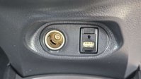Toyota Yaris 1.5 VVT-h Icon Hatchback 5dr Petrol Hybrid E-CVT Euro 6 (s/s) (100 ps) 33