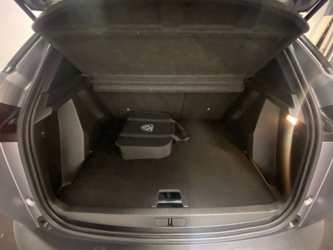Peugeot 2008 2008 GT EV 5dr 31