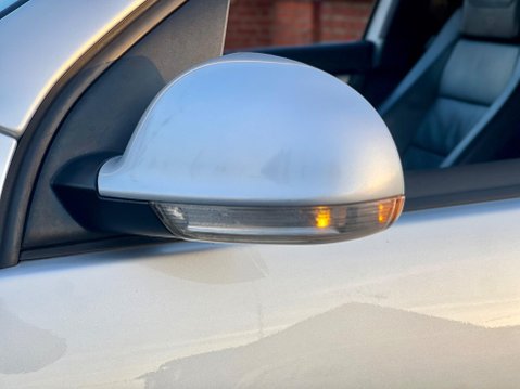 Volkswagen Golf 3.2 V6 R32 DSG 4Motion 5dr 57