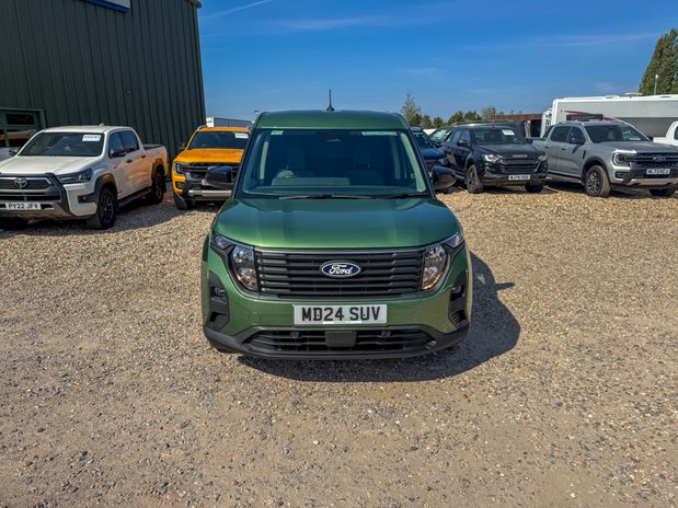 Ford Transit Courier Petrol SWB L1H1 Low Roof Limited Air Con Alloys Sensors EURO 6 2