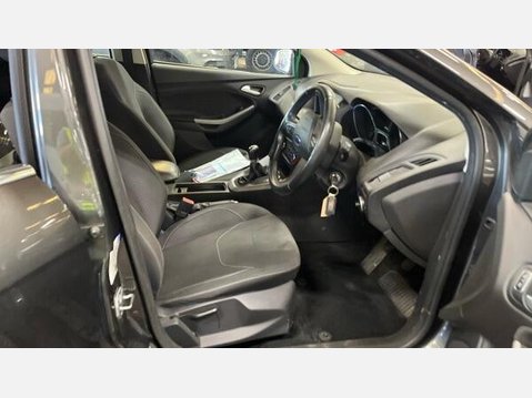 Ford Focus 1.0T EcoBoost Zetec Euro 6 (s/s) 5dr 7