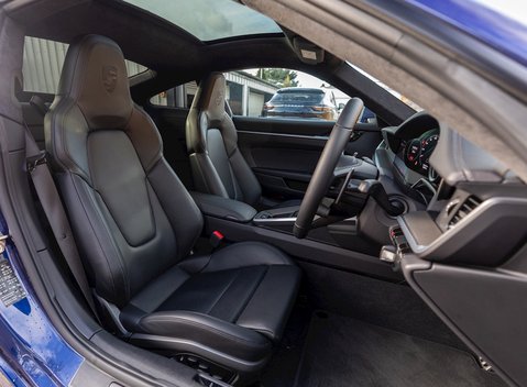 Porsche 911 (992) Carrera S 12