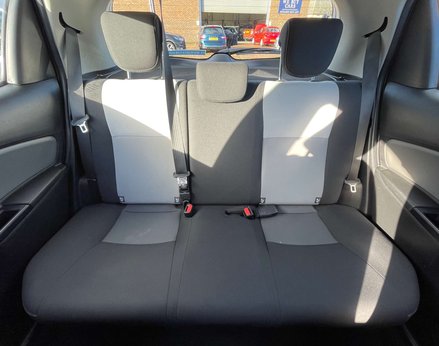 Toyota Yaris 1.5 Yaris Icon Tech VVT-i 5dr 53