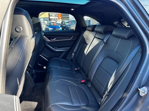 Jaguar F-Pace R-DYNAMIC HSE BLACK 66