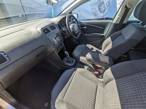 Volkswagen Polo SEL TSI DSG 14