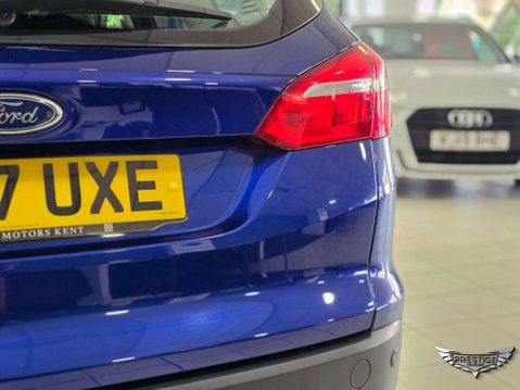 Ford Focus 1.5T EcoBoost Titanium Auto Euro 6 (s/s) 5dr 23