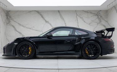 Porsche 911 (991) GT2 RS Weissach 2