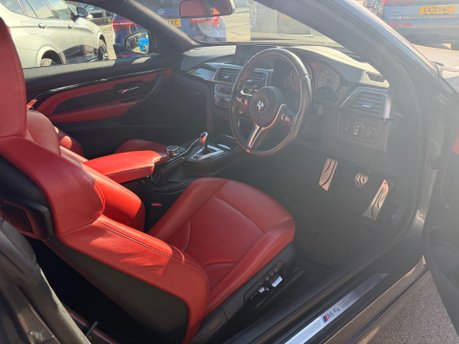 BMW M4 M4 COMPETITION 21