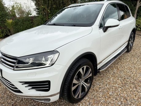 Volkswagen Touareg 3.0 TDI V6 BlueMotion Tech R-Line Tiptronic 4WD Euro 6 (s/s) 5dr 7