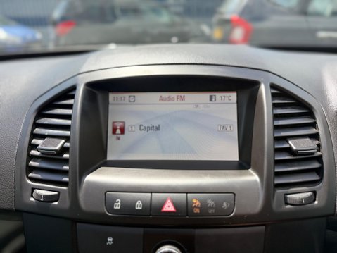 Vauxhall Insignia 2.0 CDTi SRi Nav Auto Euro 5 5dr 26