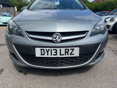 Vauxhall Astra 1.4 16v Exclusiv Euro 5 5dr 7
