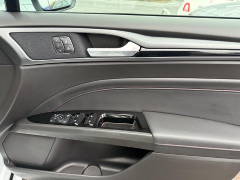 Ford Mondeo 2.0 TDCi ST-Line Edition Euro 6 (s/s) 5dr 24