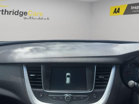 Vauxhall Grandland X 1.2 Turbo SE Premium Euro 6 (s/s) 5dr 21
