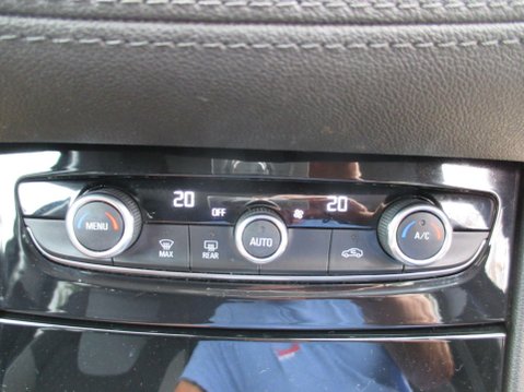 Vauxhall Grandland X 1.2 Turbo Tech Line Nav Euro 6 (s/s) 5dr 21