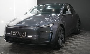Tesla Model Y RWD Standard Range GROK AI Rear Screen Heated & Vented Seats VATQ 8