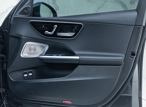 Mercedes-Benz C63 AMG S E NIGHT EDITION PREMIUM PLUS 28