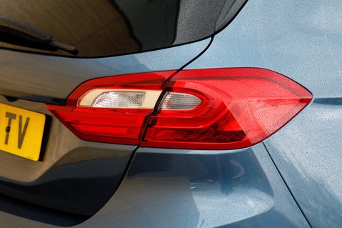 Ford Fiesta TITANIUM 9