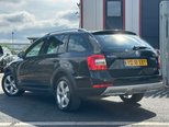 Skoda Octavia 2.0 TDI Scout Estate 5dr Diesel DSG 4WD Euro 6 (s/s) (184 ps) 12