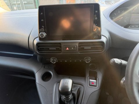 Peugeot Partner 1.5 BlueHDi 950 Professional Premium + Long Panel Van LWB Euro 6 (s/s) 6dr 13