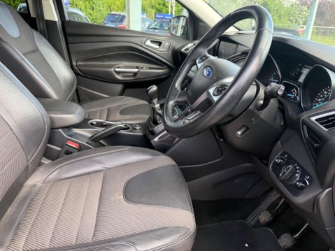 Ford Kuga 2.0 TDCi Titanium 2WD Euro 6 (s/s) 5dr 12