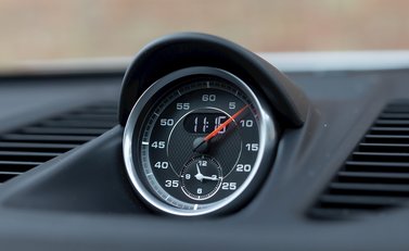 Porsche 911 Carrera GTS (991.2) 19