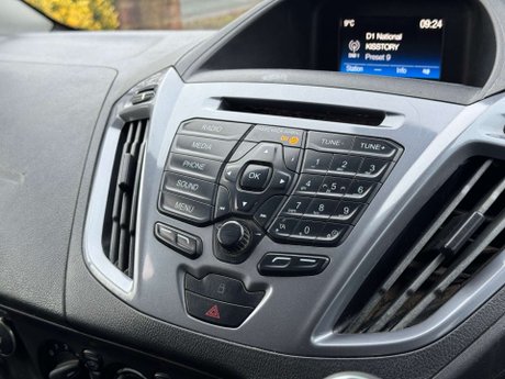 Ford Transit Custom 2.0 Transit Custom 270 Limited 18