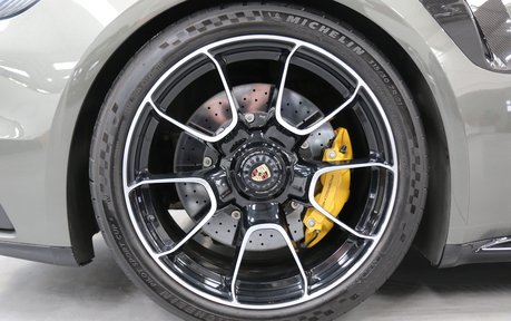Porsche 911 Turbo S - Lightweight Package, SportDesign Package - Rare Specification 15