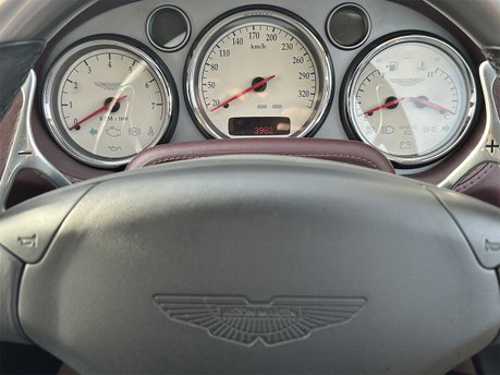 Aston Martin Vanquish V12 S 73