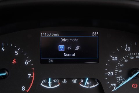 Ford Fiesta TITANIUM 29