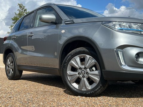 Suzuki Vitara SZ-T BOOSTERJET MHEV 14